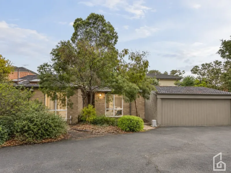 18 Peter Street, Doncaster East, Vic 3109，4 室 2 卫，第 1 张图