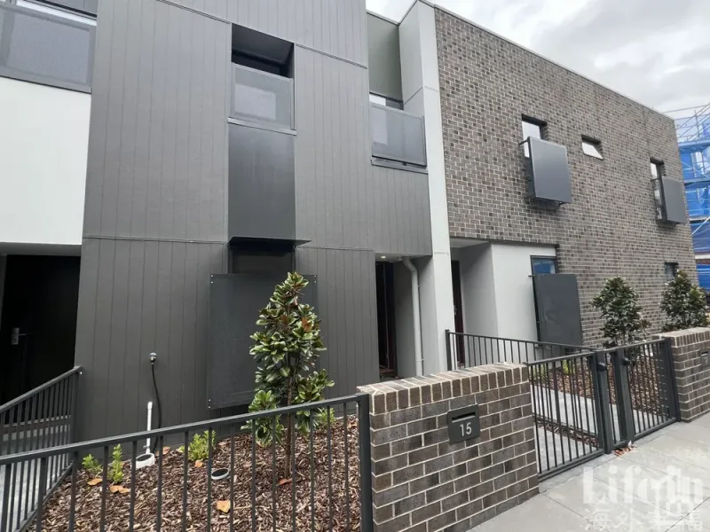 15 Nova Circuit, Bundoora, Vic 3083, 2 bed · 2 bath, photo 1