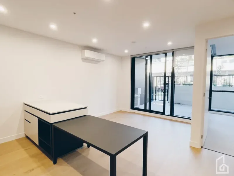 26 Foundation Boulevard, Burwood East, Vic 3151，1 室 1 卫，第 1 张图