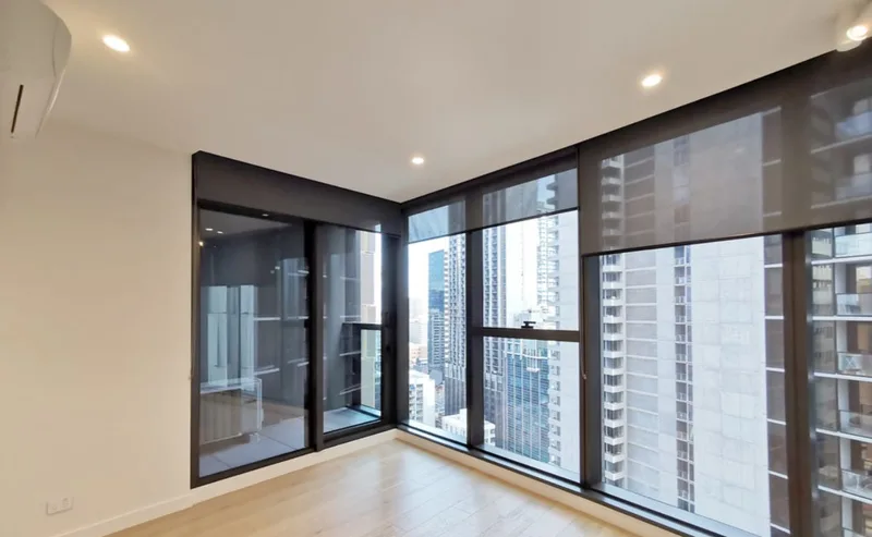 23 Mackenzie Street, Melbourne VIC 3000, 1 bed · 1 bath, photo 1