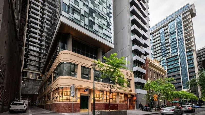 UniLodge Melbourne CBD, Ensuite room + 3 room types, photo 1