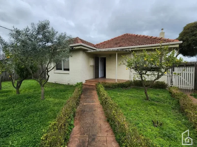 394 Clayton Road, Clayton South, Vic 3169, 3 bed · 1 bath, photo 1