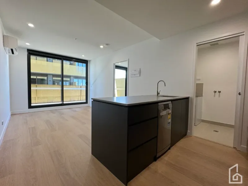 294 Bell Street, Heidelberg West, Vic 3081, 2 bed · 2 bath, photo 1