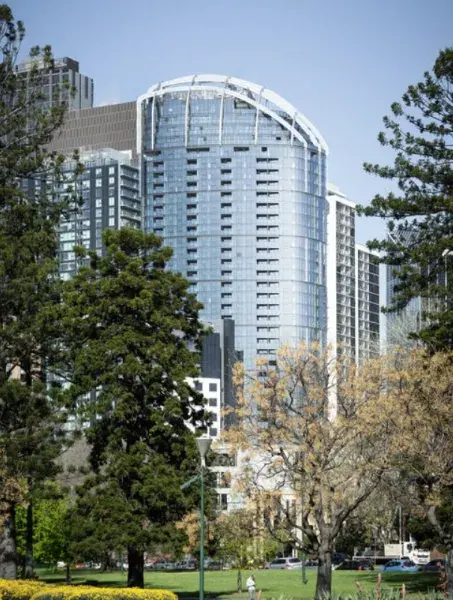 23 Mackenzie Street, Melbourne VIC 3000, 1 bed · 1 bath, photo 2