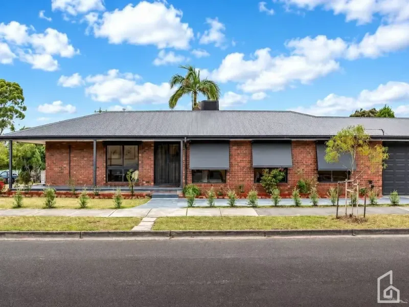 8 The Mews, Vermont, Vic 3133