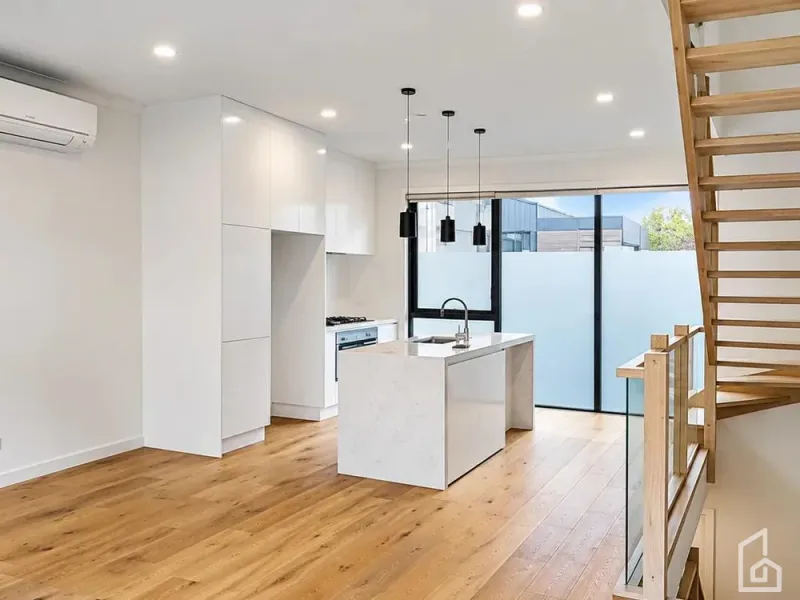 7 Tomkins Road, Port Melbourne, Vic 3207, 3 bed · 3 bath, photo 1