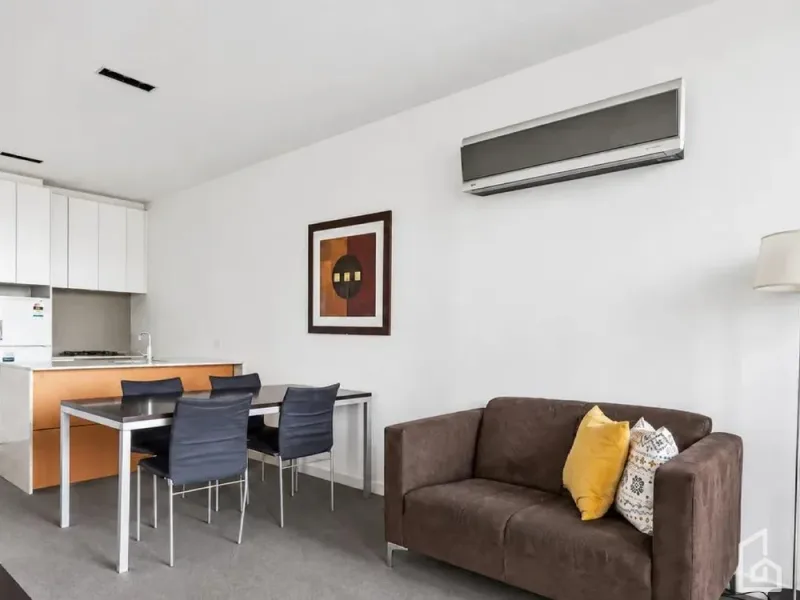 8 Franklin Street, Melbourne, Vic 3000, 2 bed · 1 bath, photo 1